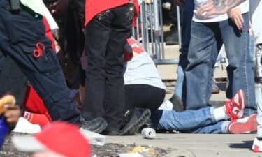 Slika od Pucnjava na paradi Super Bowla u Kansas Cityu, ima mrtvih i ozlijeđenih