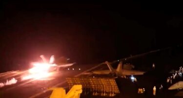 Slika od SAD i Britanija pokrenuli nove napade na Hute u Jemenu