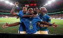 Slika od Brazil slavio protiv Engleske u nogometnom klasiku. Pobjedu je donijelo 17-godišnje čudo od djeteta