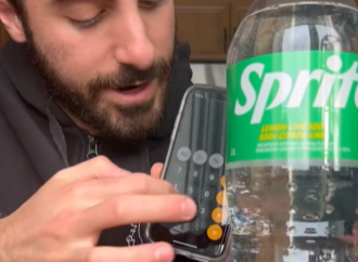 Slika od Čovjek jasno pokazao što sadrži samo jedna boca Spritea. Ne znamo hoćete li opet piti gazirana pića kad ovo vidite