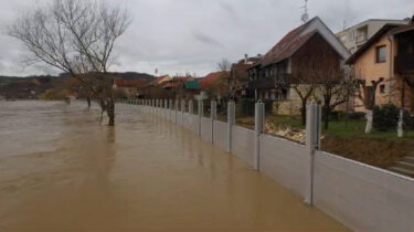 Slika od Čudo u Hrvatskoj Kostajnici: Godinama su trpjeli poplave, a uz pomoć novog sustava obranili su grad