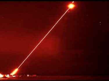 Slika od Dostupne su prve snimke britanskog laserskog topa u akciji