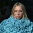 Slika od Kći Kate Moss ukrala pažnju u odvažnoj plavoj pletenoj kreaciji
