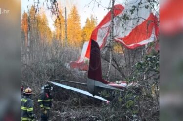 Slika od Malom avionu otkazao motor: Pogledajte kako su se uspjeli spasiti