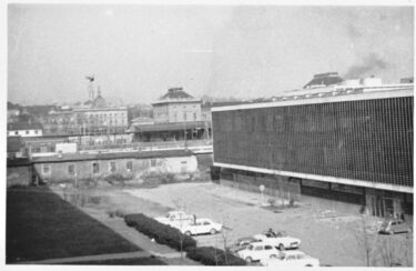 Slika od Nekadašnje modernističko zdanje Zagrebačke banke u Paromlinskoj srušeno do temelja