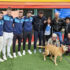 Slika od Nogometaši Rijeke i trener Željko Sopić posjetili riječki Azil za pse. Lajavcima su donijeli hranu i druge potrepštine