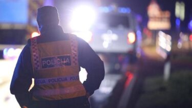 Slika od Policija je kod Karlovca uhitila Rumunja i Srbina: Krijumčarili su migrante autom u Hrvatsku