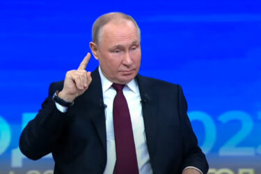 Slika od Putin tjera strah u kosti: ‘Spremni smo za nuklearni rat. Oružje postoji da bi se njime koristilo’