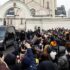 Slika od Red do groba Navaljnog dug je nekoliko stotina metara