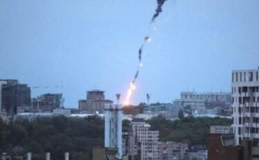 Slika od Rusija lansirala raketni napad na Kijev