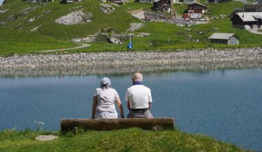Slika od Švicarci glasaju o 13. mirovini i podizanju dobi za umirovljenje