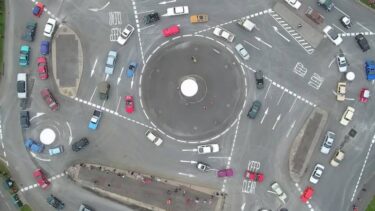 Slika od VIDEO Zbunjujući kružni tok u Britaniji: ‘Ovo je projektirao netko tko nikad nije vozio auto’