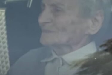 Slika od Žena sa 103 godine sjela za volan, novo iznenađenje došlo kad su je zaustavili