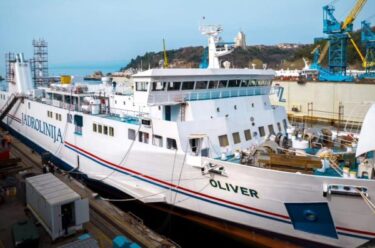 Slika od Brodu ‘Oliver’ zabranjeno isplovljavanje iz Rijeke, poznato je i zašto: ‘Nije bilo moguće izdati odobrenje’