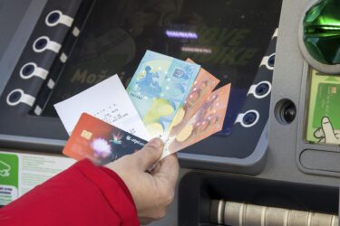 Slika od Dalmatinka došla u policijsku postaju i prijavila ‘peglanje‘ kartice: ‘S računa mi je nestalo 200 eura!‘