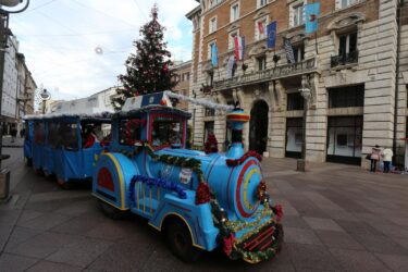 Slika od Dobio 30 tisuća eura da isporuči božićni vlakić u Delnice. Vlakiću ni traga