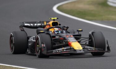 Slika od Dominacija Red Bulla na legendarnoj Suzuki; Verstappen i Perez startaju iz prvog reda
