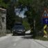 Slika od Državnu cestu usred Dalmacije vozači nazivaju magareća staza!? Danas se njezin dio – urušio, pogledajte kako izgleda