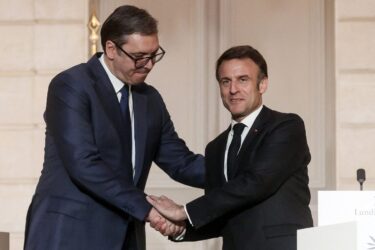 Slika od Dva dana nakon sastanka s Vučićem, Macron objavio: ‘Podržat ćemo rezoluciju o Srebrenici’