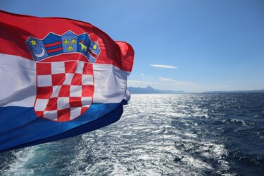 Slika od Jako dobre vijesti za našu ekonomiju: Hrvatska prestigla Grčku, Latviju, Slovačku i sustigla Mađarsku! Evo analize