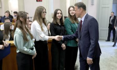 Slika od Jandroković sa srednjoškolcima: Država mora imati kvalitetne upravljače, politika nije šou i zabava