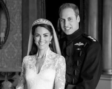 Slika od Kate i William objavili fotografiju povodom godišnjice braka, fanovi prestravljeni: Ovo nismo smjeli vidjeti