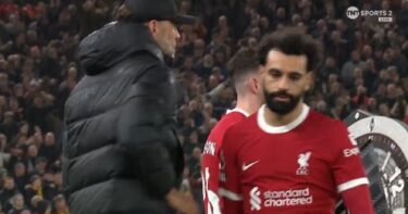 Slika od Klopp je pokazao Salahu da ide van, a Liverpool je trebao gol. Gledajte reakciju asa