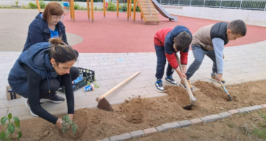 Slika od Mališani iz Privlake ušli su u finale INA-ine nagrade za najbolji zeleni projekt. Pogledajte video i pomognite im da ozelene svoj vrt!