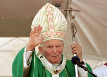Slika od Neki ovo smatraju dokazom da je Ivan Pavao II. u raju: Njegovo ime navodno je znao i Sotona