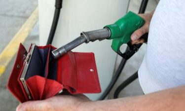 Slika od Od utorka nove cijene goriva: Poskupljuje benzin, cijena dizela pada
