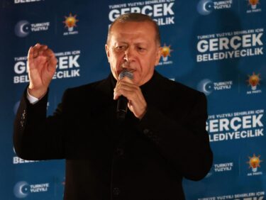 Slika od Oporba ‘potukla‘ Erdogana, uzeli su mu najvažnije gradove, on tuguje: ‘Pozabavit ćemo se nedostacima‘