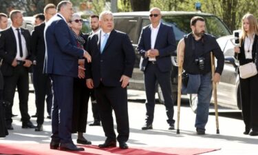 Slika od Orban dobio orden od Dodika i dao mu potporu: ‘Dragi Milorade…’