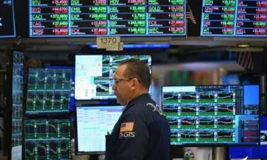 Slika od Oštar pad Wall Streeta zbog napetosti na Bliskom istoku, pali i Apple i Tesla