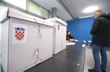 Slika od Otvorena birališta diljem zemlje: Građani biraju tko će iduće četiri godine upravljati Hrvatskom