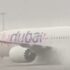 Slika od Pogledajte kako putnički zrakoplov u Dubaiju ‘glisira’ po vodi, obilna kiša poplavila grad