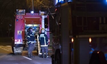 Slika od Požar u Zelini: Ozlijeđen vatrogasac, četiri osobe nakratko ostale zarobljene