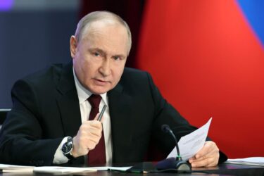 Slika od Putin nadmašio samog sebe: iznio je nebuloznu teoriju o tome zašto se Zapad sukobljava s Rusijom: ‘Možda čudno zvuči…‘