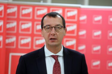 Slika od SDP-ov gradonačelnik Rijeke: Hrvatska na začelju po plaćama i drugim pravima radnika