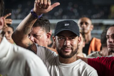 Slika od Snimka Neymara na zabavi kćeri zgrozila internet: Pogledajte što radi usred proslave