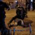 Slika od Španjolska ogorčena nakon što je procurio video nasilja policije nad dvojicom nenaoružanih crnaca u središtu Madrida
