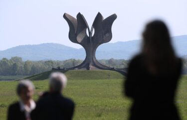Slika od Srbijanski ministar posjetio Srbe kod Novske pa se uputio u Jasenovac. Zabranili mu: Dačić najavio prosvjednu notu
