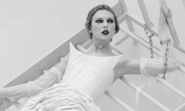 Slika od Svi bruje o spotu Taylor Swift u kojem nosi haljinu dizajnera makedonskog podrijetla