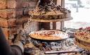Slika od Tradicionalne sarajevske delicije: Burek povezuje ljude, a mi ispečemo sto tepsija pita na dan