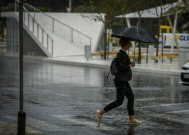 Slika od U Dalmaciji promjenljivo uz kišu koja će lokalno biti praćena i grmljavinom. Najviša dnevna temperatura u Šibeniku do 17 °C
