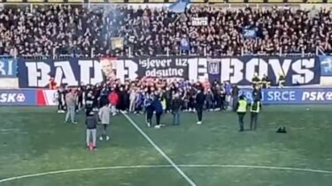 Slika od VIDEO Čudesne scene u Kranjči: Stotine djece preplavilo teren i s Dinamom proslavilo pobjedu