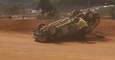 Slika od VIDEO Na utrci u Šri Lanki auto se zabio u gledatelje, najmanje 7 poginulih