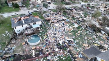 Slika od VIDEO Pogledajte pustoš nakon tornada koji je poharao SAD: Razorio stotine kuća u Nebraski