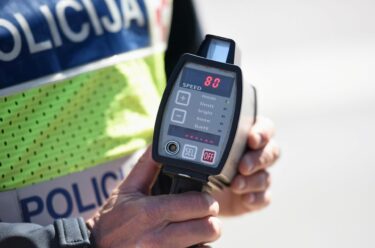 Slika od Zadarskom policajcu izrečena kazna: dok je bio izvan službe, pod utjecajem alkohola, izazvao prometnu nesreću s materijalnom štetom