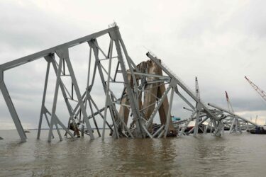 Slika od Zavaljale su se brojne teorije zavjera o tome da je most u Balitimoreu namjerno srušen