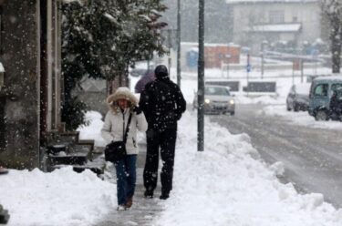 Slika od Zimska idila u Delnicama: Snijeg i dalje ne prestaje padati!